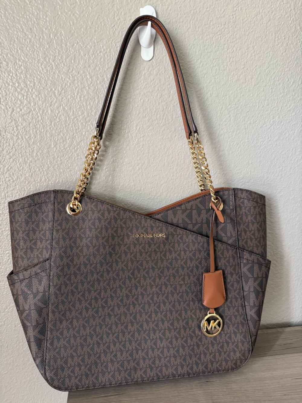 Michael Kors Jet Set -Dark Brown MK Signature Logo Shoulder Bag - Picture 15 of 15